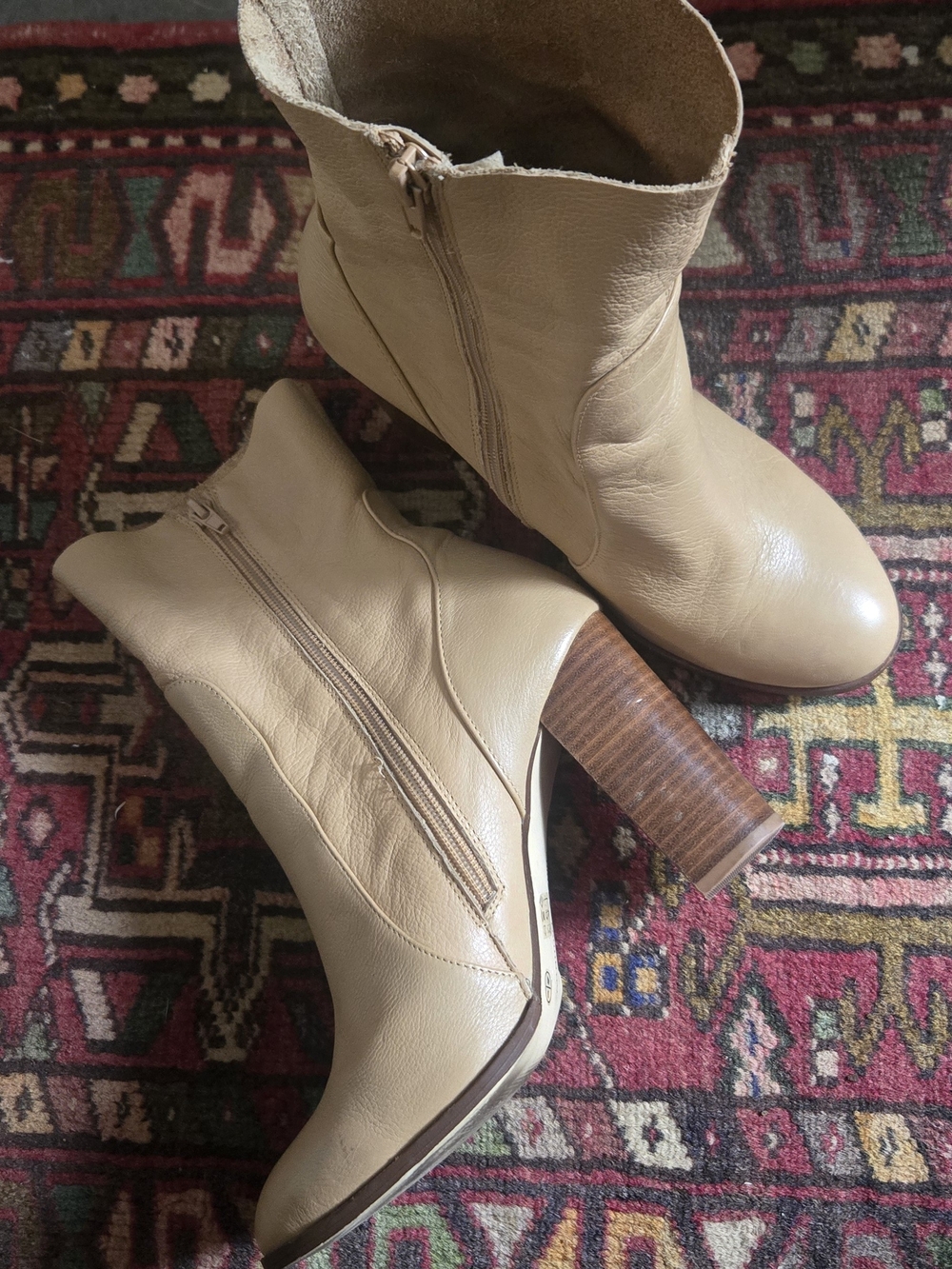 Francesca's Collections Cream Tan Block Heel Ankle Boots